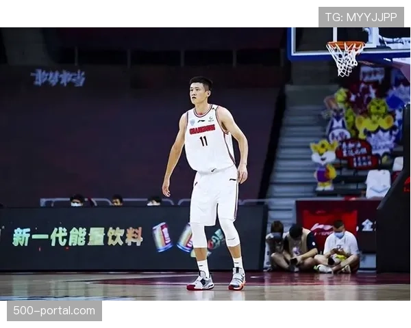 十五岁南下追梦今再战全运周鹏渴望夺冠为广东男篮再立新功