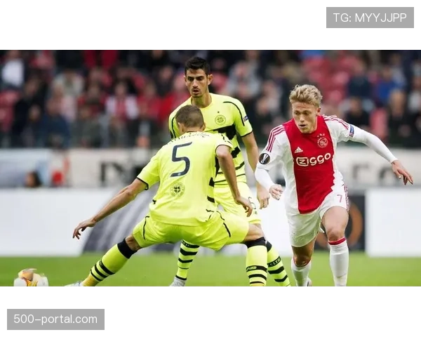 美因茨新帅费舍尔首秀逼平拜仁，防守部署受赞誉